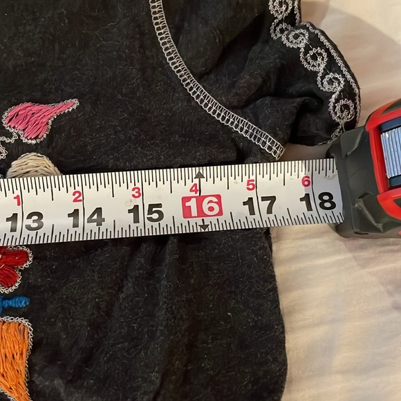 Double D Ranch Embroidered Tunic Top - Picture 11 of 11